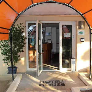 House Castenaso