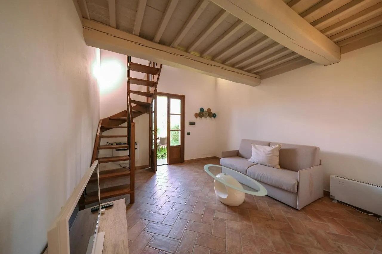 Hotel Il Poggio di San Ruffino Lari 0*,